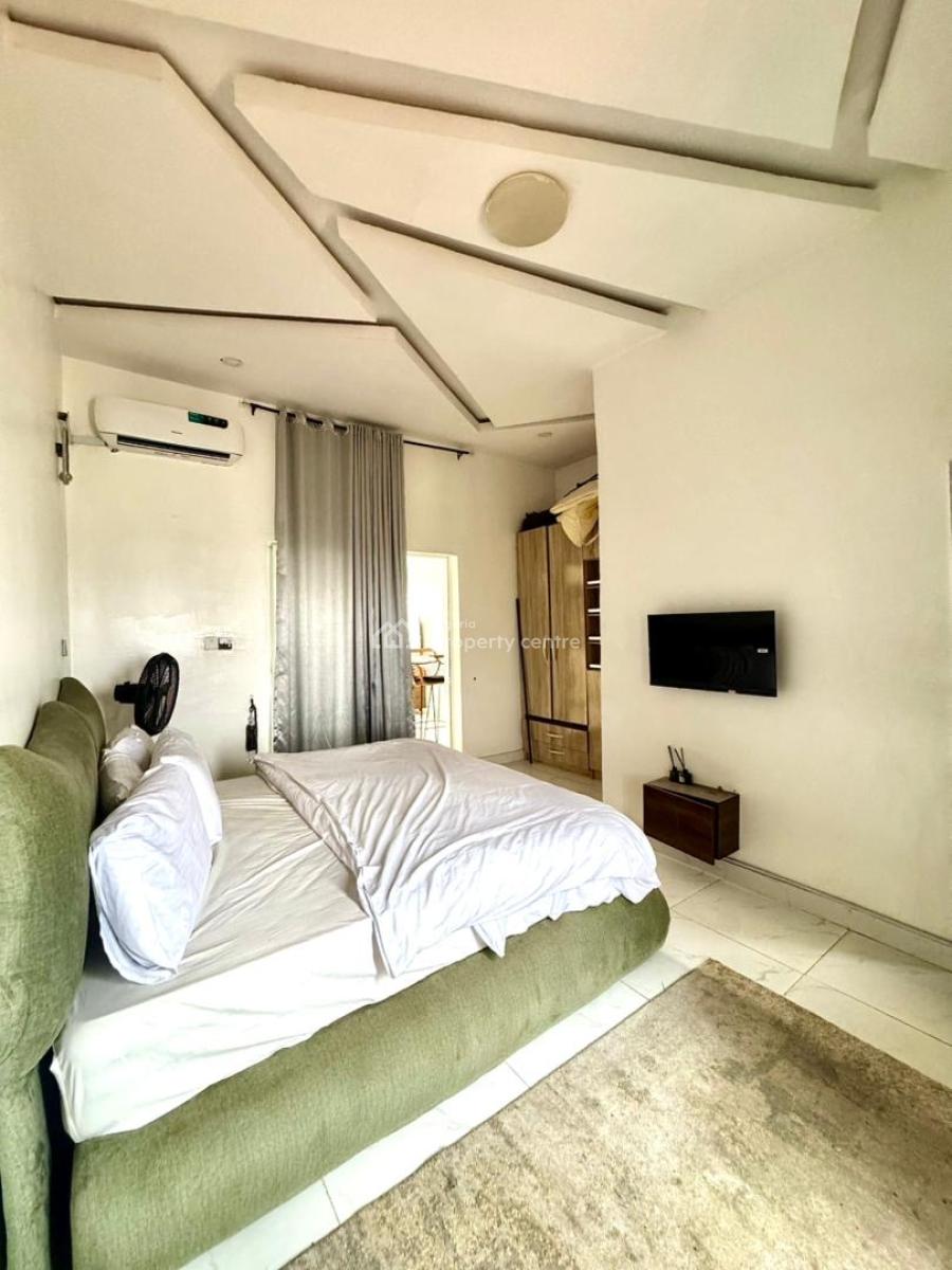 Luxuriously Furnished 1 Bedroom Apartment, Ologolo, Lekki, Lagos, Flat / Apartment for Sale