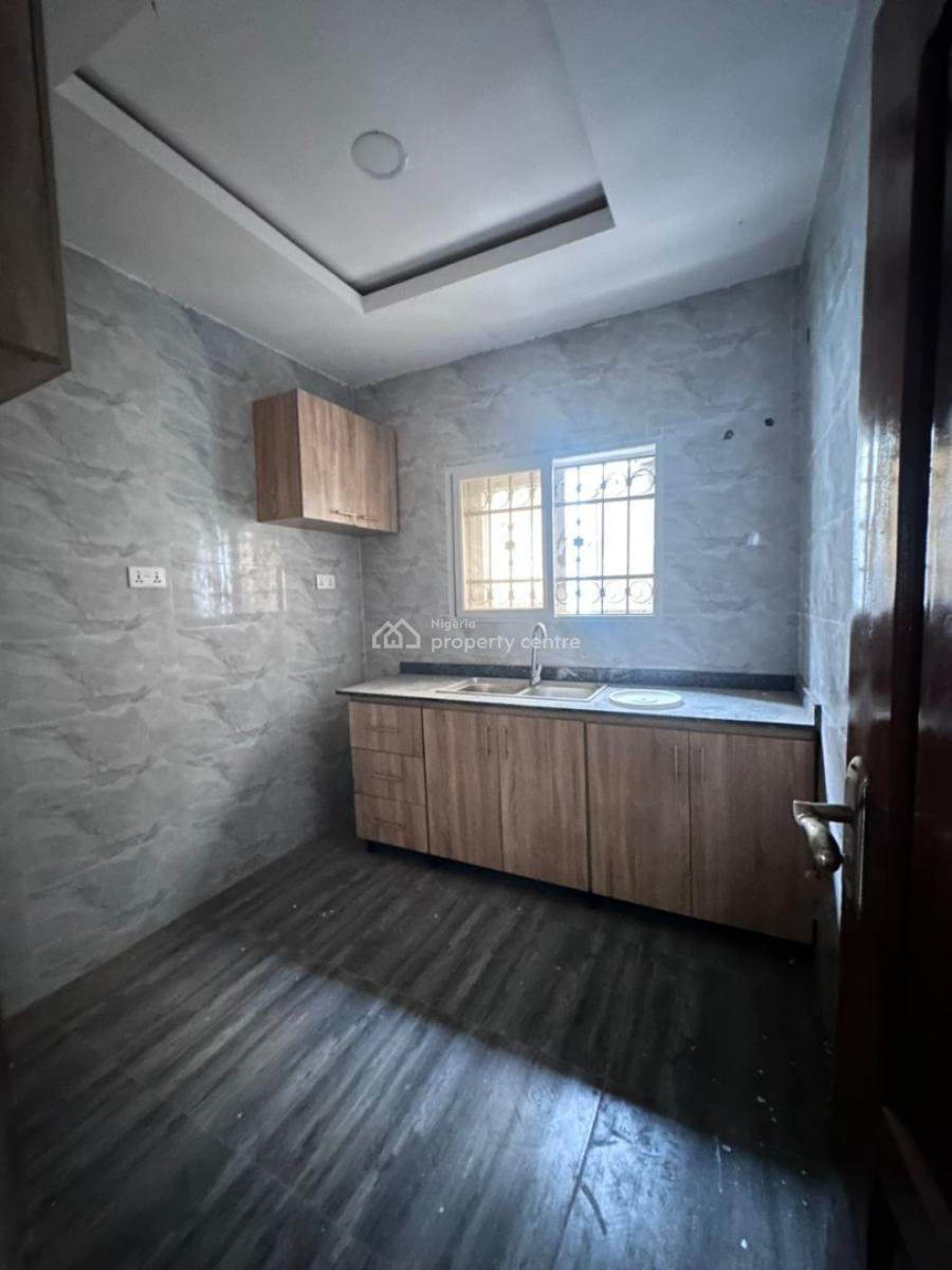 2 Bed Apartment at Mobile Road, Ilaje, Ilaje, Ajah, Lagos, Flat / Apartment for Rent