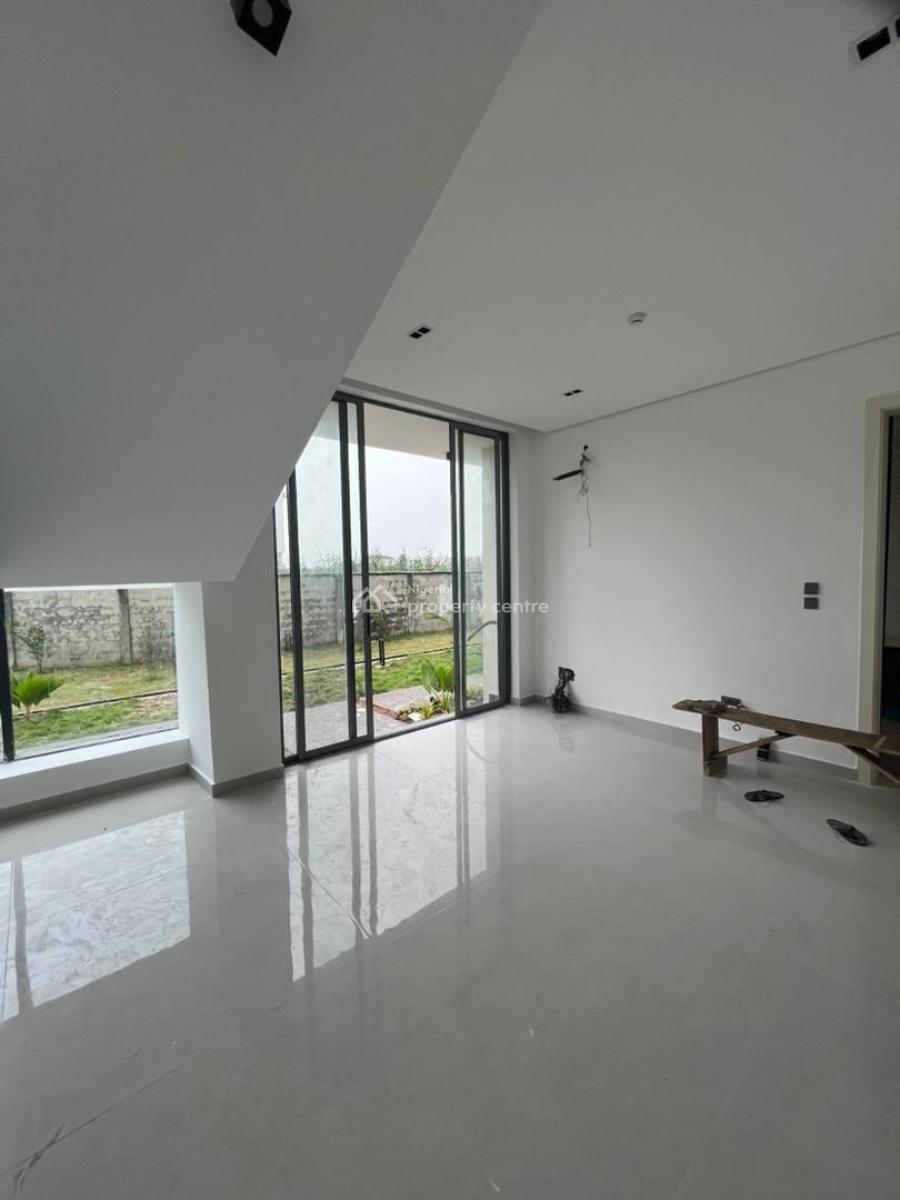 Standard 4bedroom, Cowrie Creek, Lekki, Lagos, Semi-detached Duplex for Sale