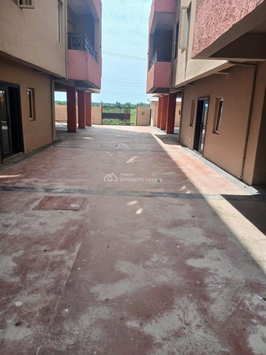 Brand New 3bedrooms with Bq,, Directly on Shoprite, Monastery Road, Ajah, Lagos, Flat / Apartment for Rent