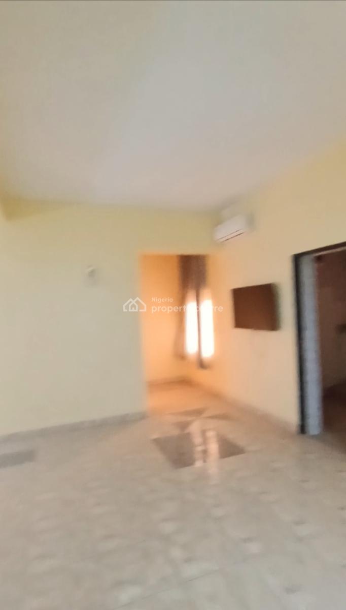 Furnished 2bedroom Flat at Utako, Very Nice Neighbourhood Clean House, Utako, Abuja, Flat / Apartment for Rent