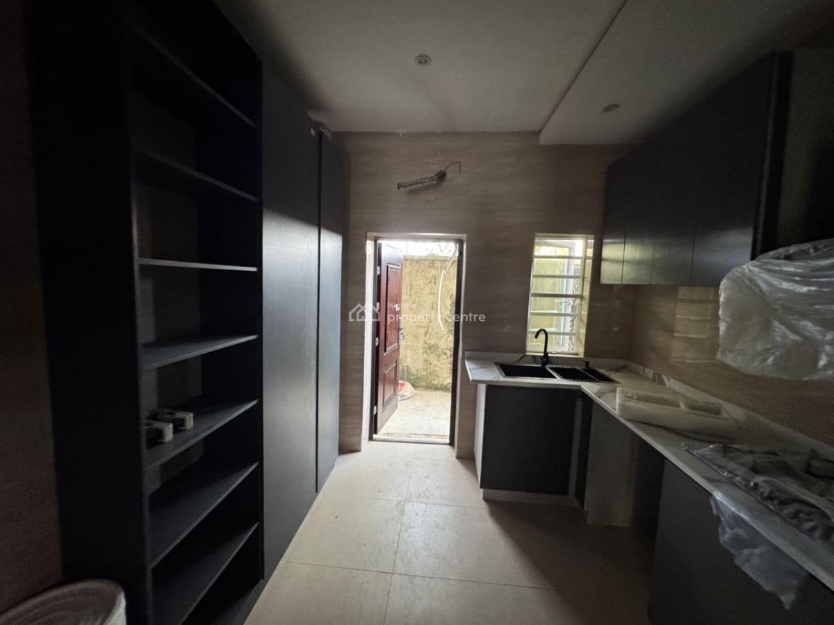 Luxury 3 Bedroom Terraced Duplex + Bq in a Fully Serviced Estate, Cyberville Estate (by Coastal Road), Ikate, Lekki, Lagos, Flat / Apartment for Rent