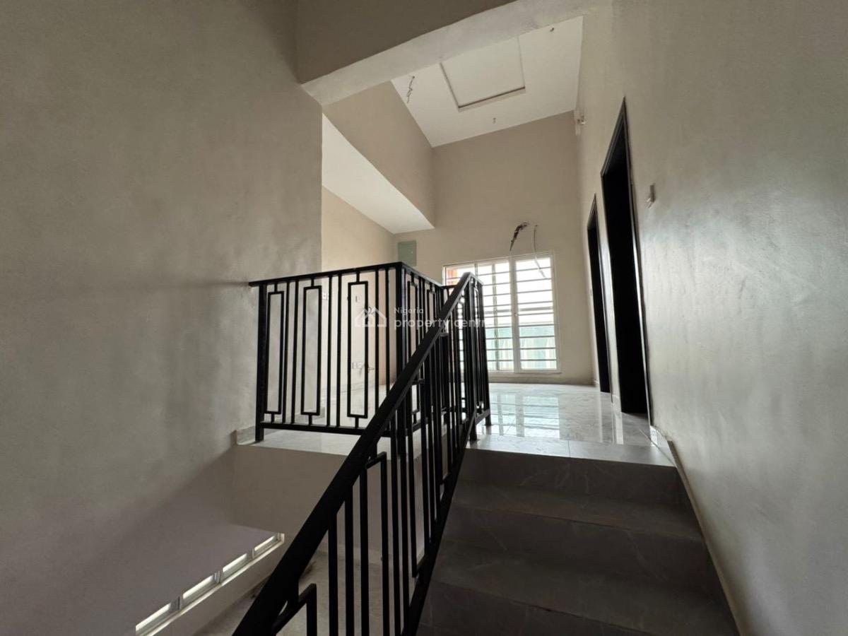 Luxury 3 Bedroom Terraced Duplex + Bq in a Fully Serviced Estate, Cyberville Estate (by Coastal Road), Ikate, Lekki, Lagos, Flat / Apartment for Rent