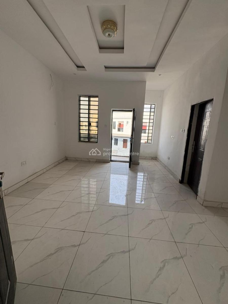 Newly Out Very Spacious 3 Bedroom All En-suite, Sangotedo, Ajah, Lagos, Flat / Apartment for Rent