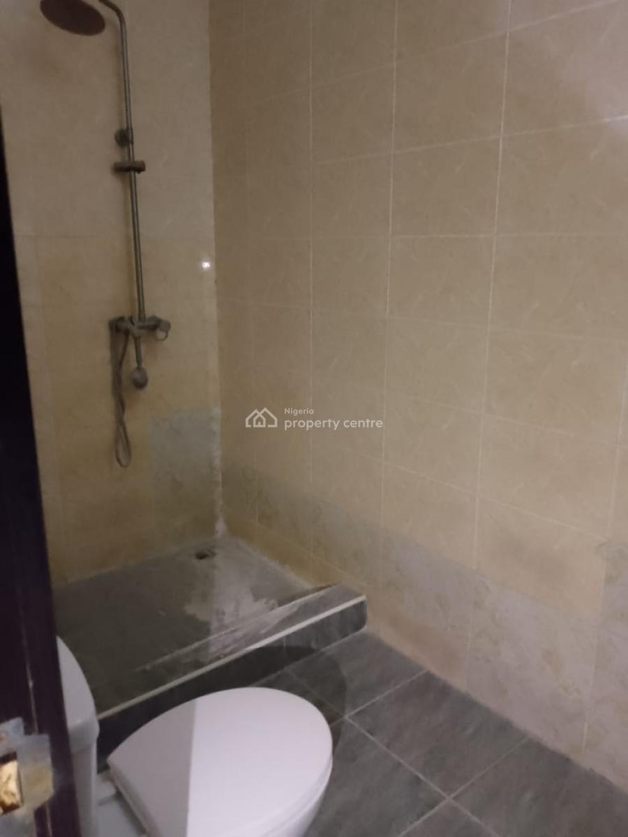 2 Bedrooms Apartment with Spacious Kitchen, Sangotedo, Ajah, Lagos, Flat / Apartment for Rent