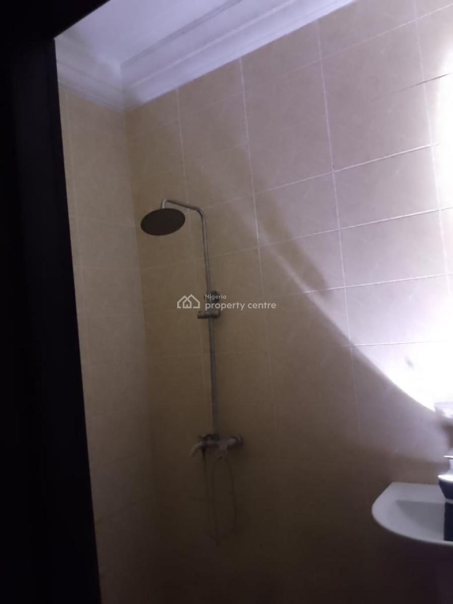 2 Bedrooms Apartment with Spacious Kitchen, Sangotedo, Ajah, Lagos, Flat / Apartment for Rent