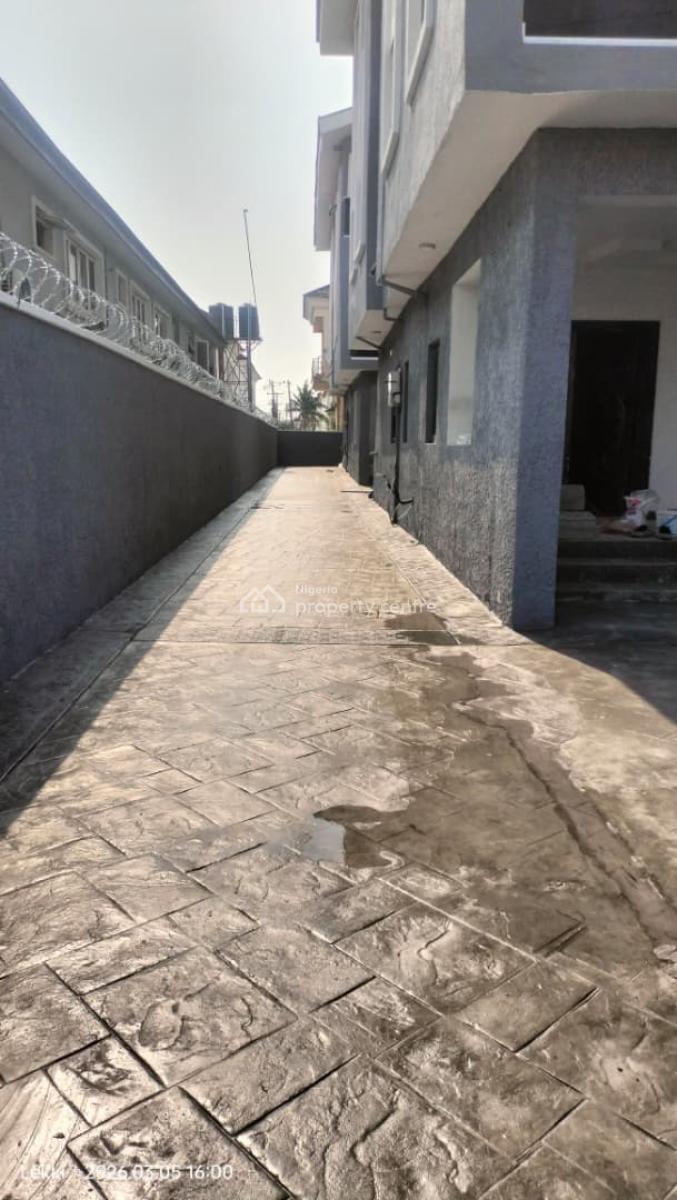 Executive Self-serviced 4-bedroom Semi-detached Duplex with Bq, Chevy View Estate, Chevron, Lekki, Lagos, Semi-detached Duplex for Rent