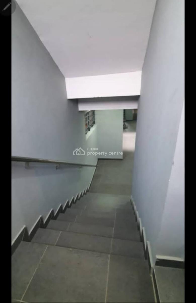 Fully Serviced 3-bedroom Flat with a Bq, Off Admiralty Way, Lekki Phase 1, Lekki, Lagos, Flat / Apartment for Rent