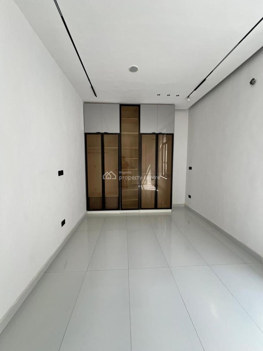 Luxury 5 Bed Duplex with 3 Bq, Swimming Pool & Rooftop, Chevron. Located in a Secure Estate, Lekki, Lagos, Detached Duplex for Sale