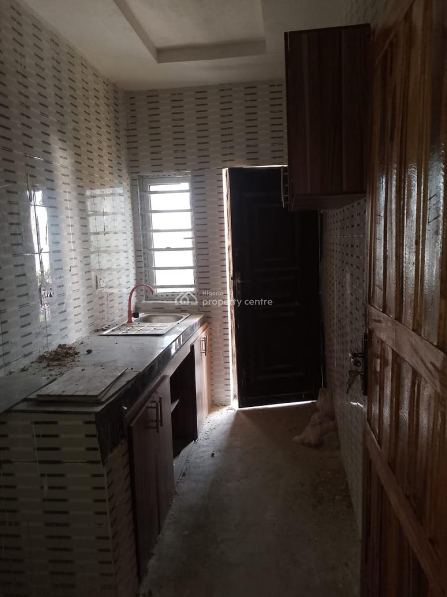 Brand New Luxurious 2 Bedroom Apartment, Topnotch Finishing, Imalete Alafia, Ibeju Lekki, Lagos, Flat / Apartment for Rent