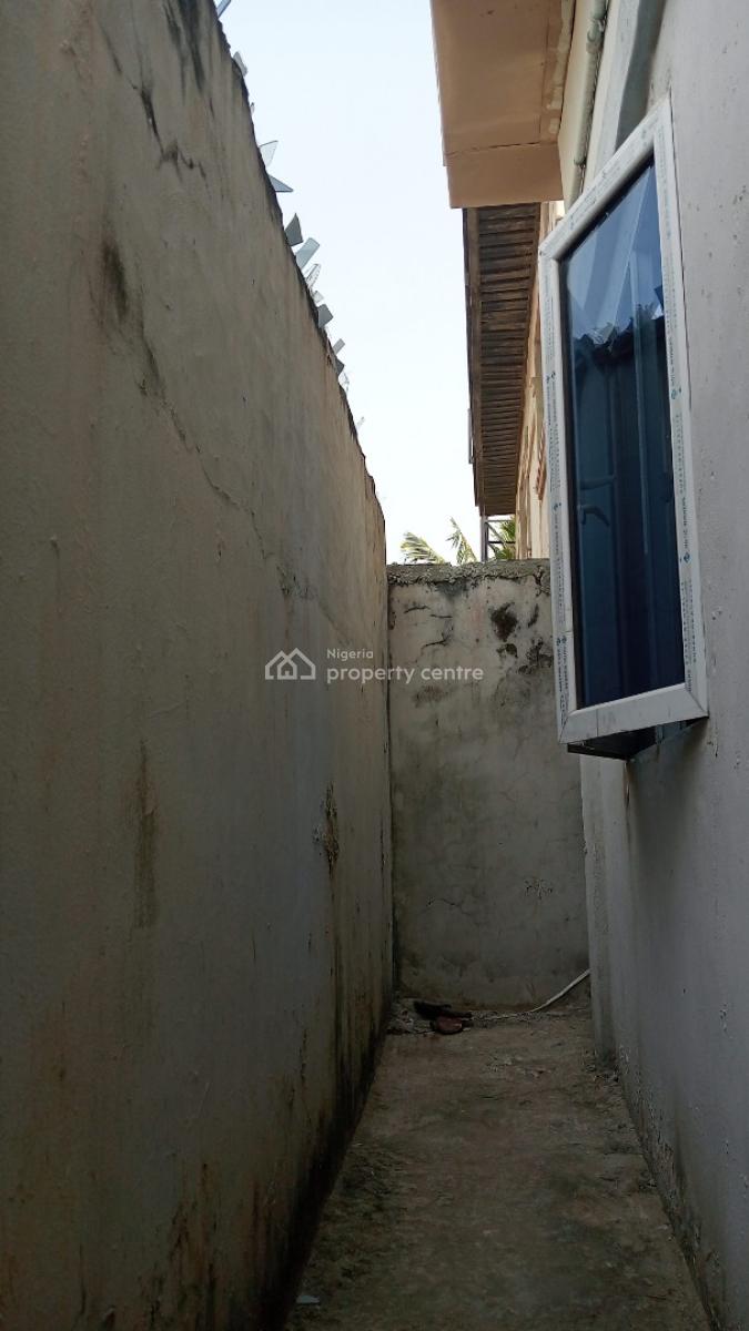 Well Maintained Luxury Room and Parlor Self Contain, By Cornoil Filling Station Opposite Access Bank, Bogije, Ibeju Lekki, Lagos, Mini Flat (room and Parlour) for Rent