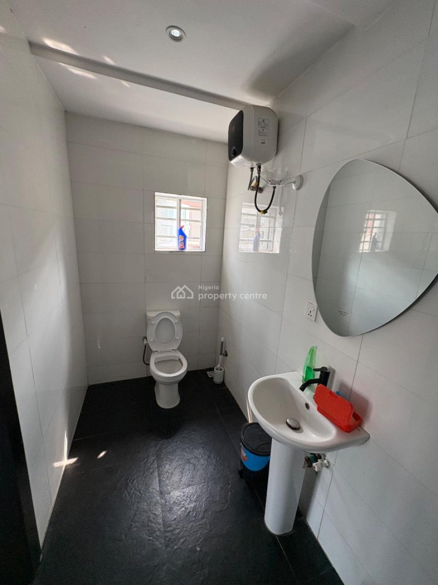 Unfurnished 1 Bedroom Mini Flat, Kenneth Agbakuru Street, Lekki Phase 1, Lekki, Lagos, Mini Flat (room and Parlour) for Rent