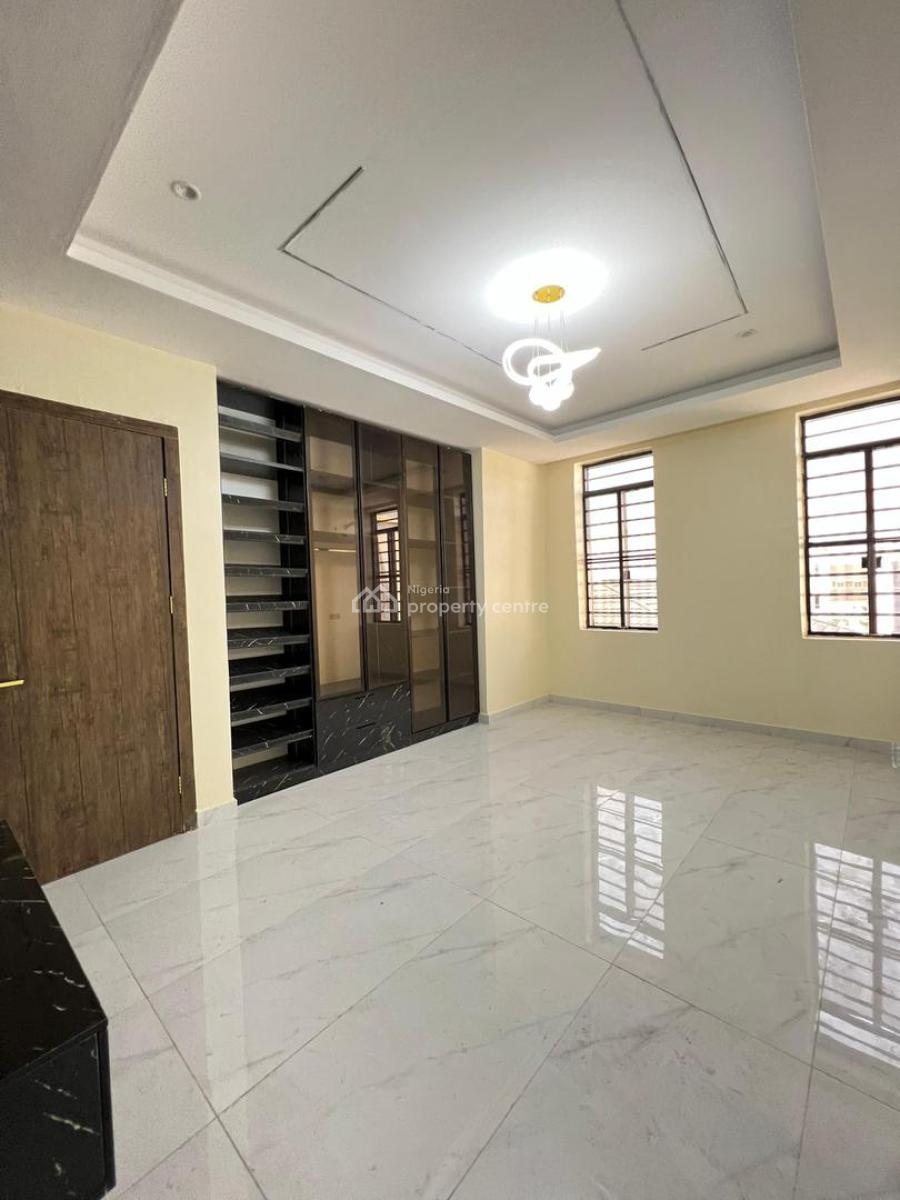 a Stunning 3 Bedroom Apartment with Bq, Lekki Phase 1, Lekki, Lagos, Detached Duplex for Sale