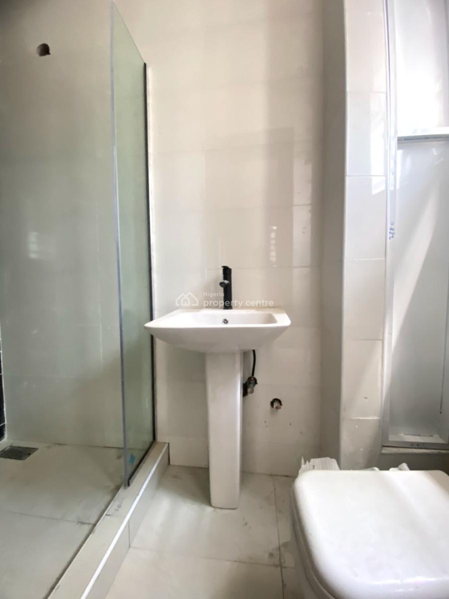 2 Bedroom Serviced Apartment, Ologolo, Lekki, Lagos, Flat / Apartment for Sale