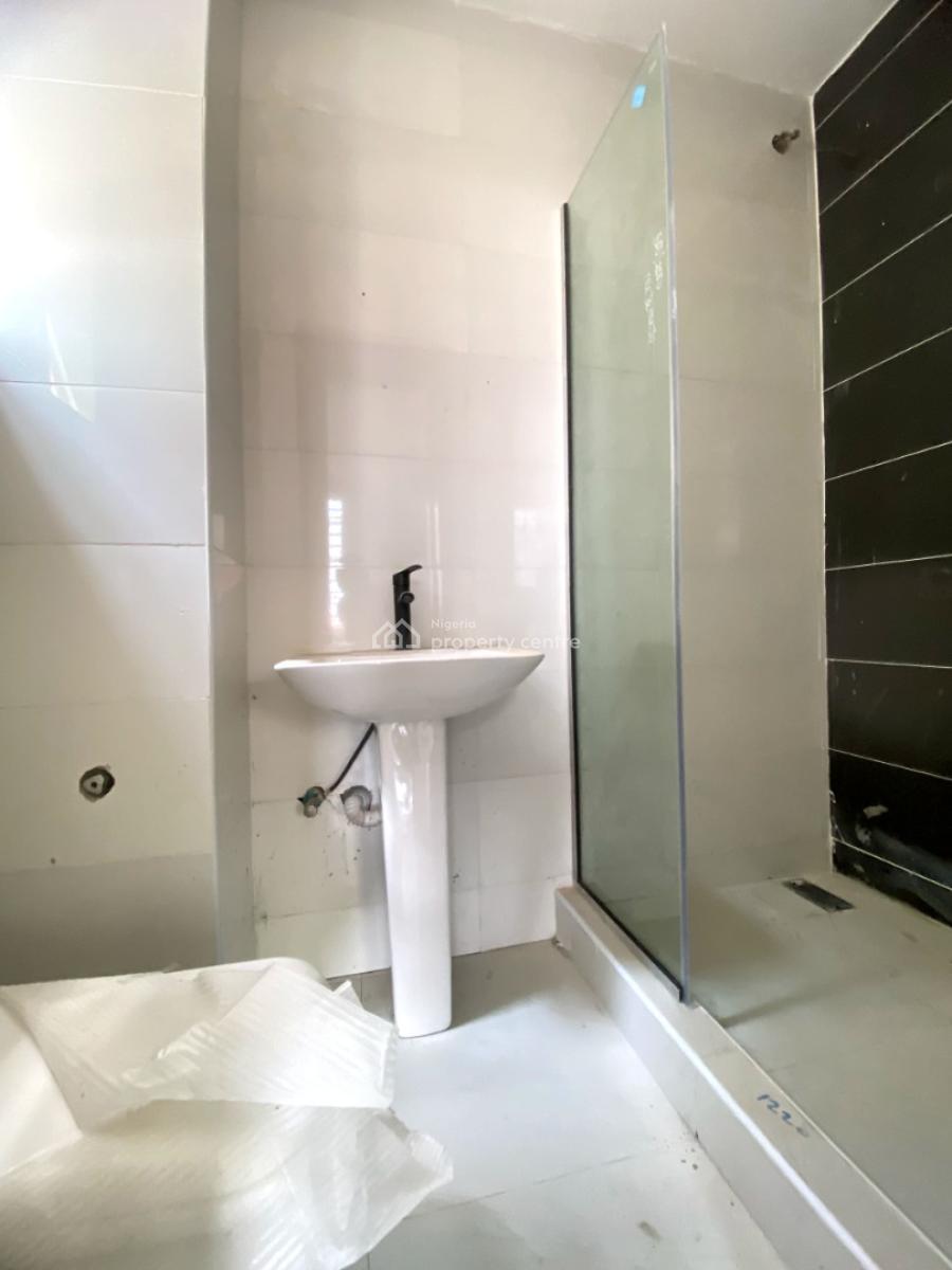 2 Bedroom Serviced Apartment, Ologolo, Lekki, Lagos, Flat / Apartment for Sale