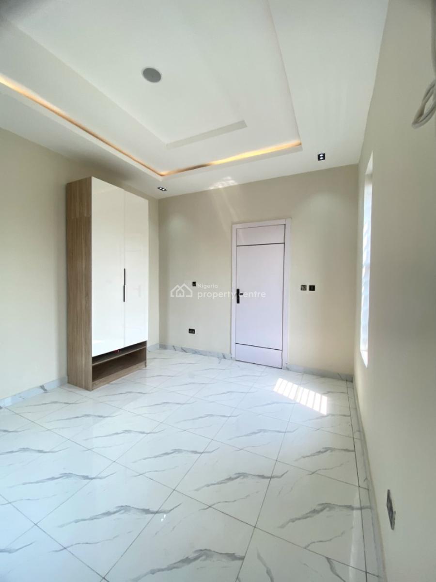 5 Bedroom Detached Duplex with Bq & Swimming Pool, Ologolo, Lekki, Lagos, Detached Duplex for Sale