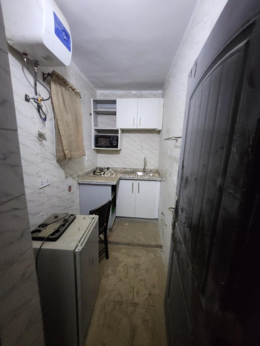 Clean 1 Bedroom Flat, Furnished,  Tarred Road, By Arab, Utako, Abuja, Flat / Apartment for Rent