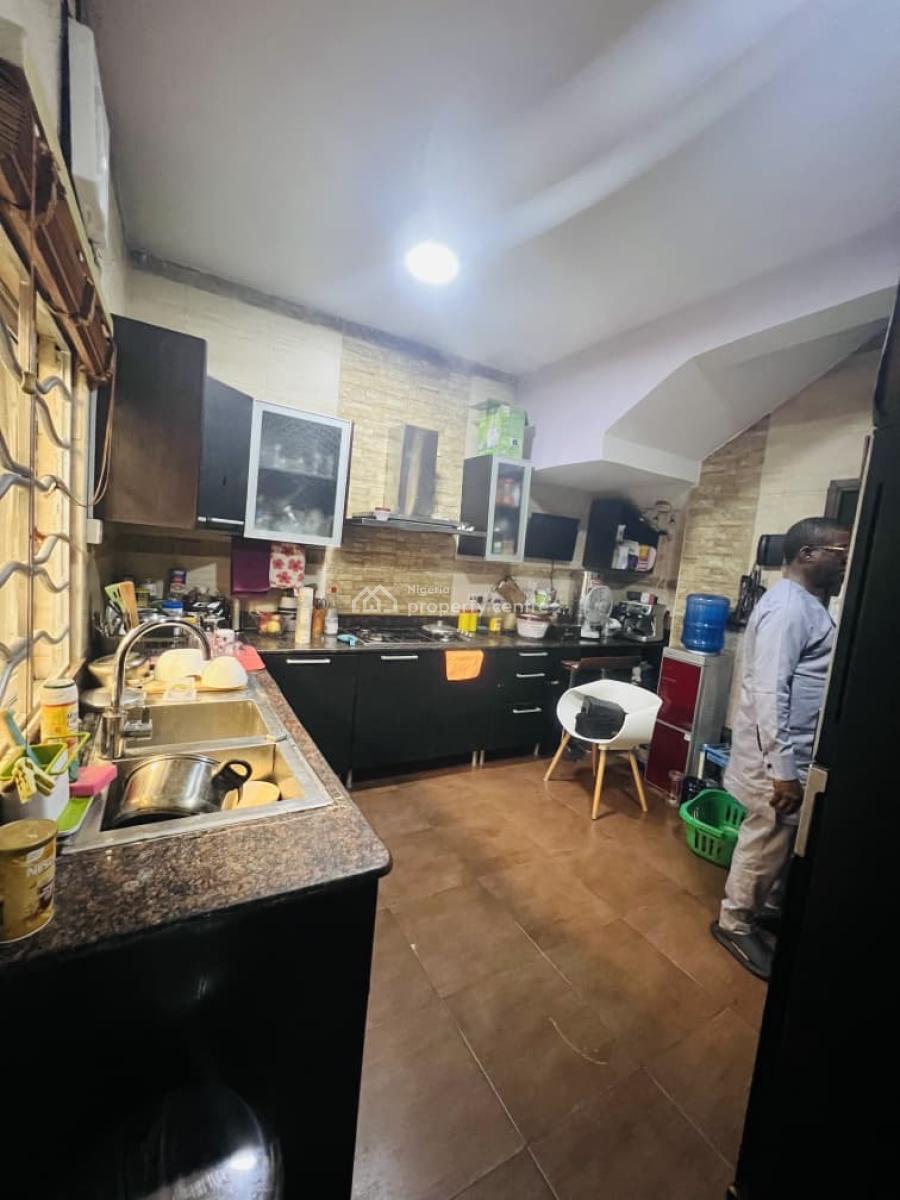 Luxury 4 Bedroom House, Lekki Phase 1, Lekki, Lagos, Semi-detached Duplex for Rent