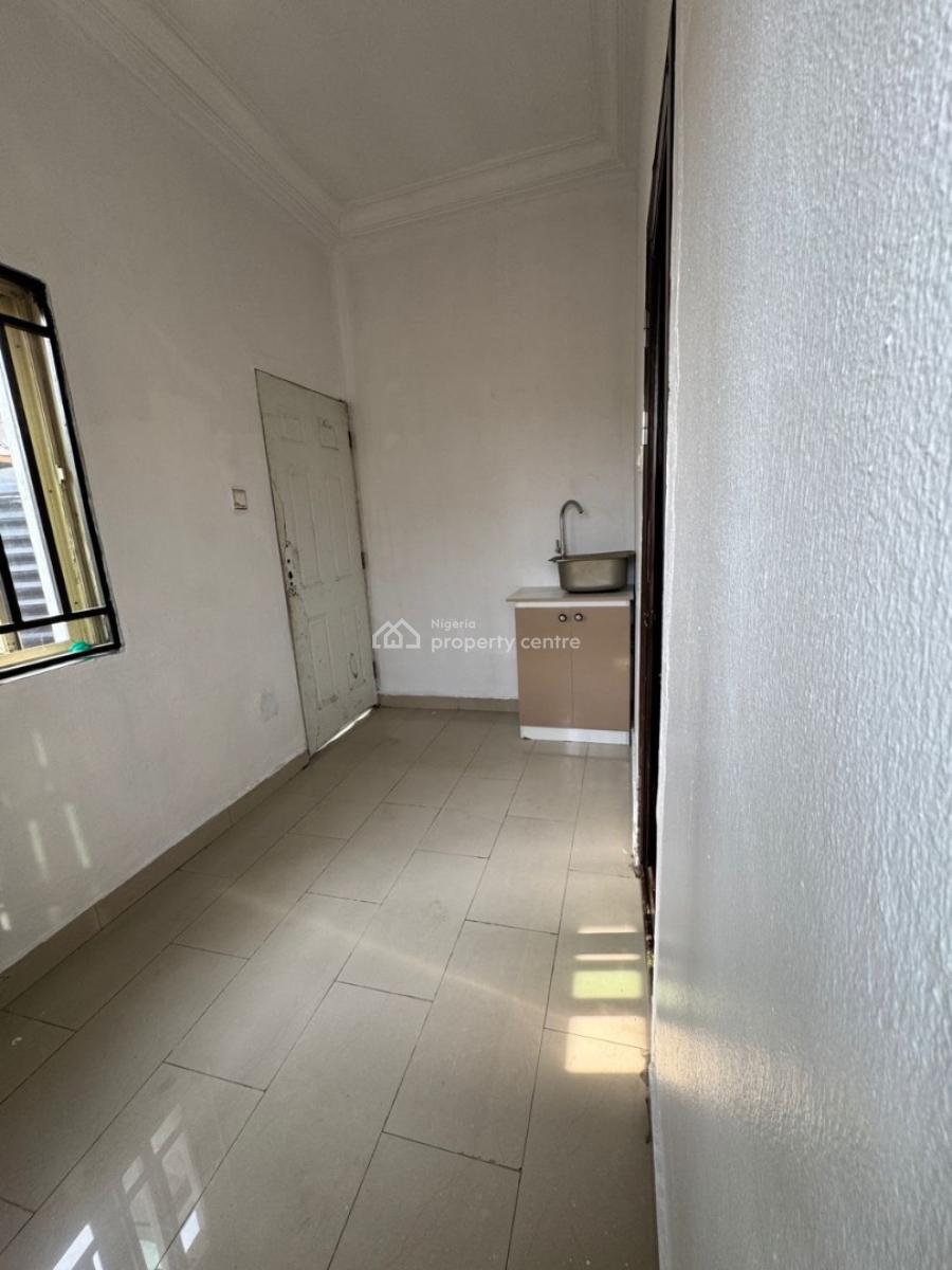 Boys Quarter, Chevy View Estate Chevron, Lekki Phase 2, Lekki, Lagos, House for Rent