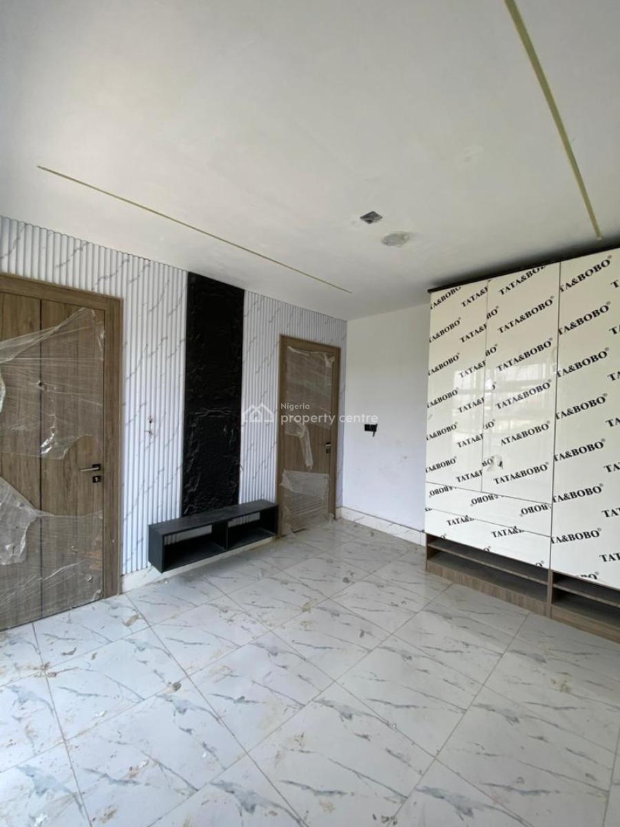 Elegantly Crafted 3 Bedroom Apartment with Elevator, Swimming Pool, Lekki Phase 1, Lekki, Lagos, Flat / Apartment for Sale