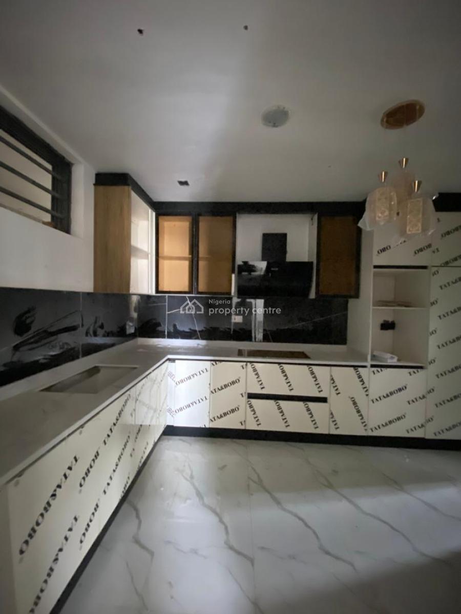 Elegantly Crafted 3 Bedroom Apartment with Elevator, Swimming Pool, Lekki Phase 1, Lekki, Lagos, Flat / Apartment for Sale