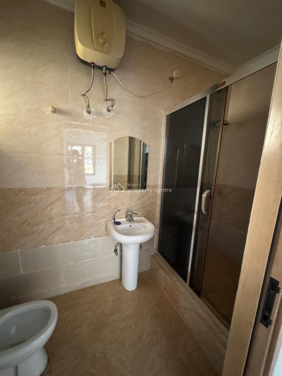 Self Contain, Bera Estate, Lekki Expressway, Lekki, Lagos, Self Contain (single Rooms) for Rent