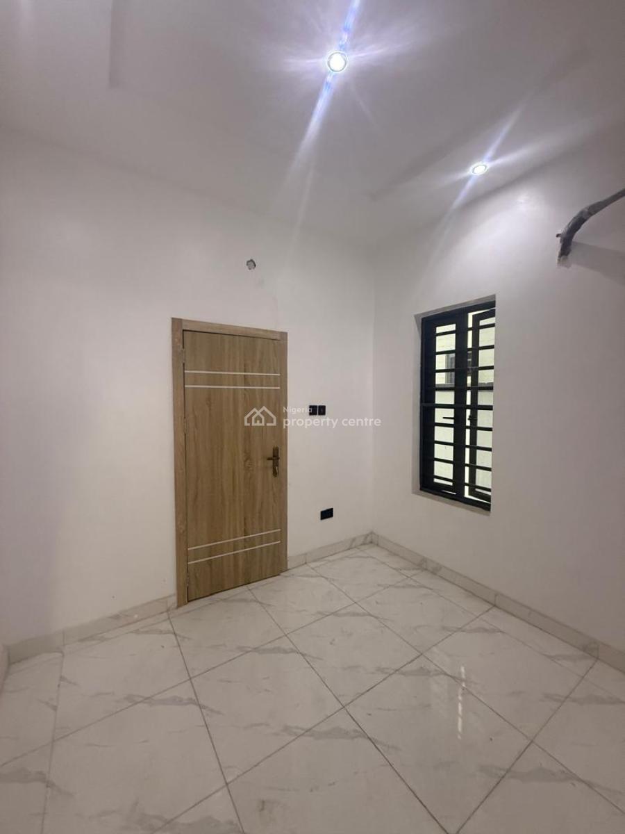 Brand New 1 Bedroom Miniflat with Fully Fitted 2 Toilet., Ologolo, Lekki, Lagos, Flat / Apartment for Rent
