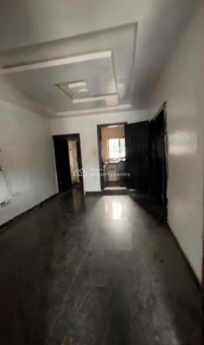 Self Compound 2 Bedroom Apartment for Both Commercial and Residential, Off Western Avenue, Surulere, Lagos, Flat / Apartment for Rent