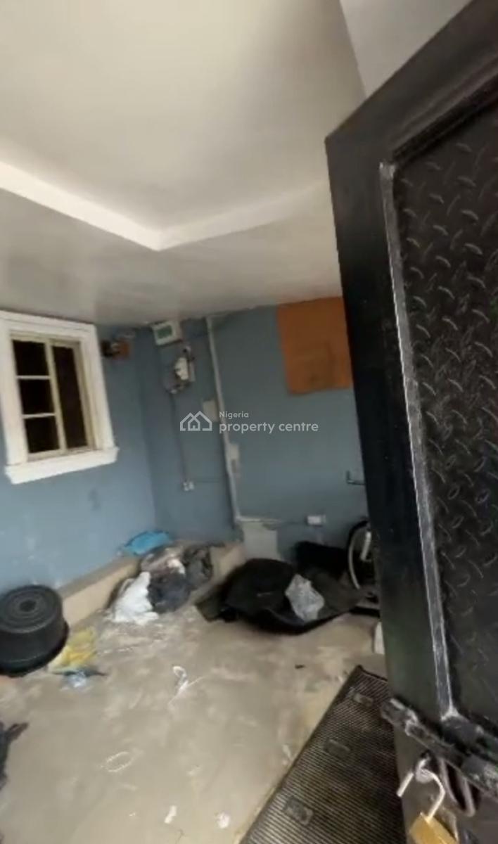 Self Compound 2 Bedroom Apartment for Both Commercial and Residential, Off Western Avenue, Surulere, Lagos, Flat / Apartment for Rent