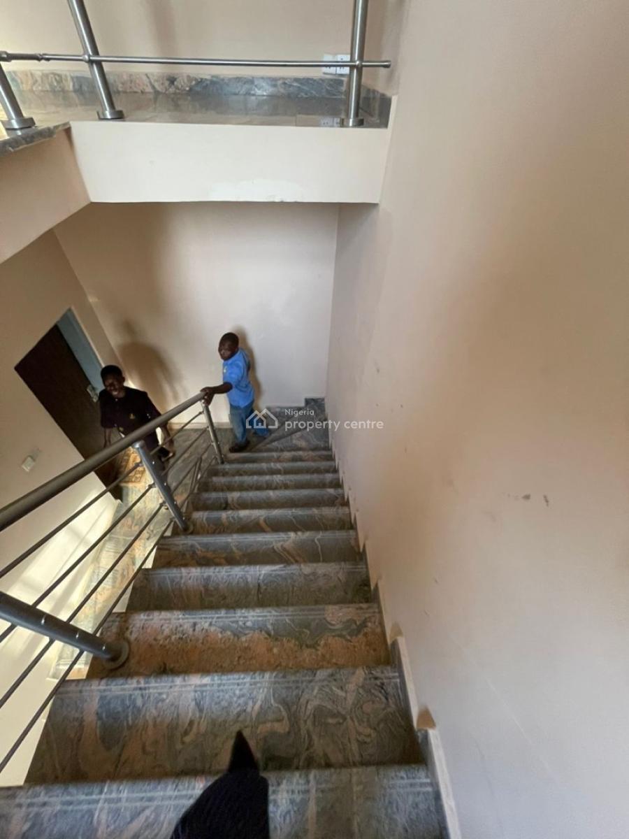 Spacious N Tastefully Finished 3bedroom N Bq, Coza Church Axis, Guzape District, Abuja, Flat / Apartment for Sale
