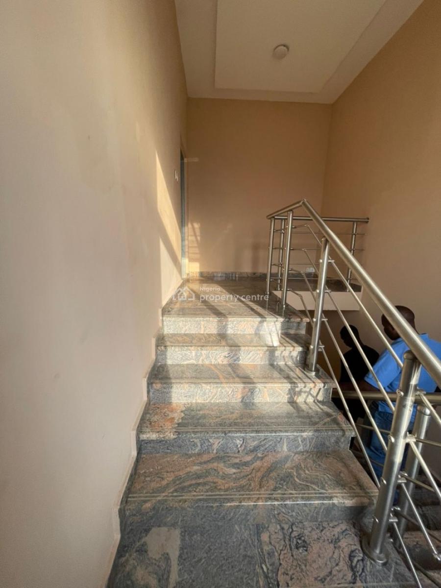 Spacious N Tastefully Finished 3bedroom N Bq, Coza Church Axis, Guzape District, Abuja, Flat / Apartment for Sale