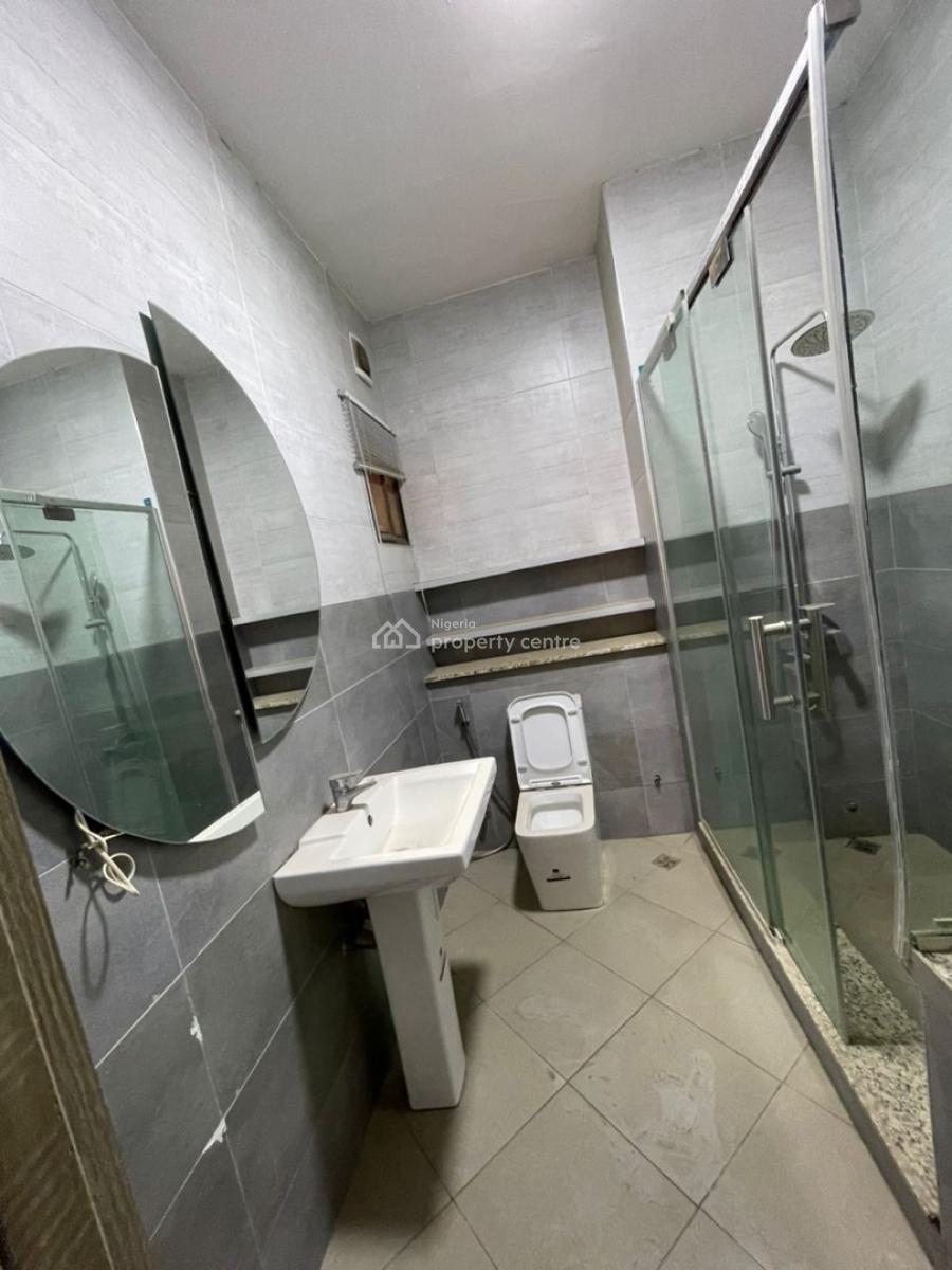 Spacious N Tastefully Finished 3bedroom N Bq, Coza Church Axis, Guzape District, Abuja, Flat / Apartment for Sale