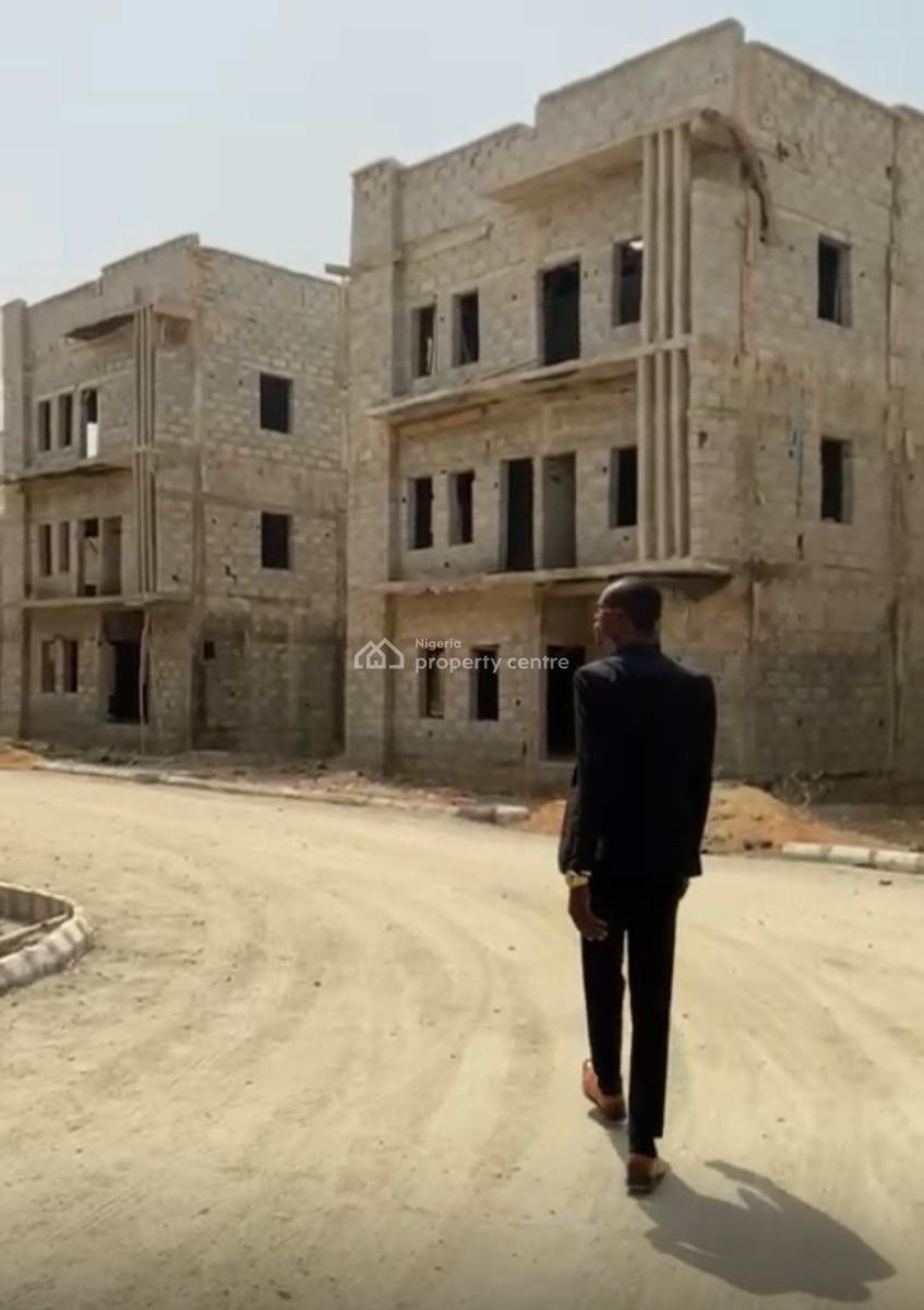 3bedrooms Carcass Block of Flats in a Very Serene Estate, After Dawaki Modern Market, Dawaki, Gwarinpa, Abuja, Block of Flats for Sale