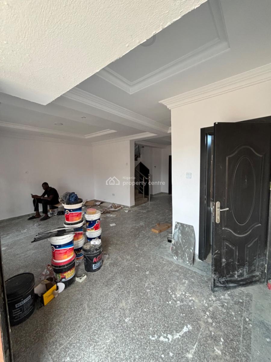 Very Spacious 5 Bedroom Semi-detached House with 2 Rooms Bq, Lekki Phase 1, Lekki, Lagos, Semi-detached Duplex for Rent