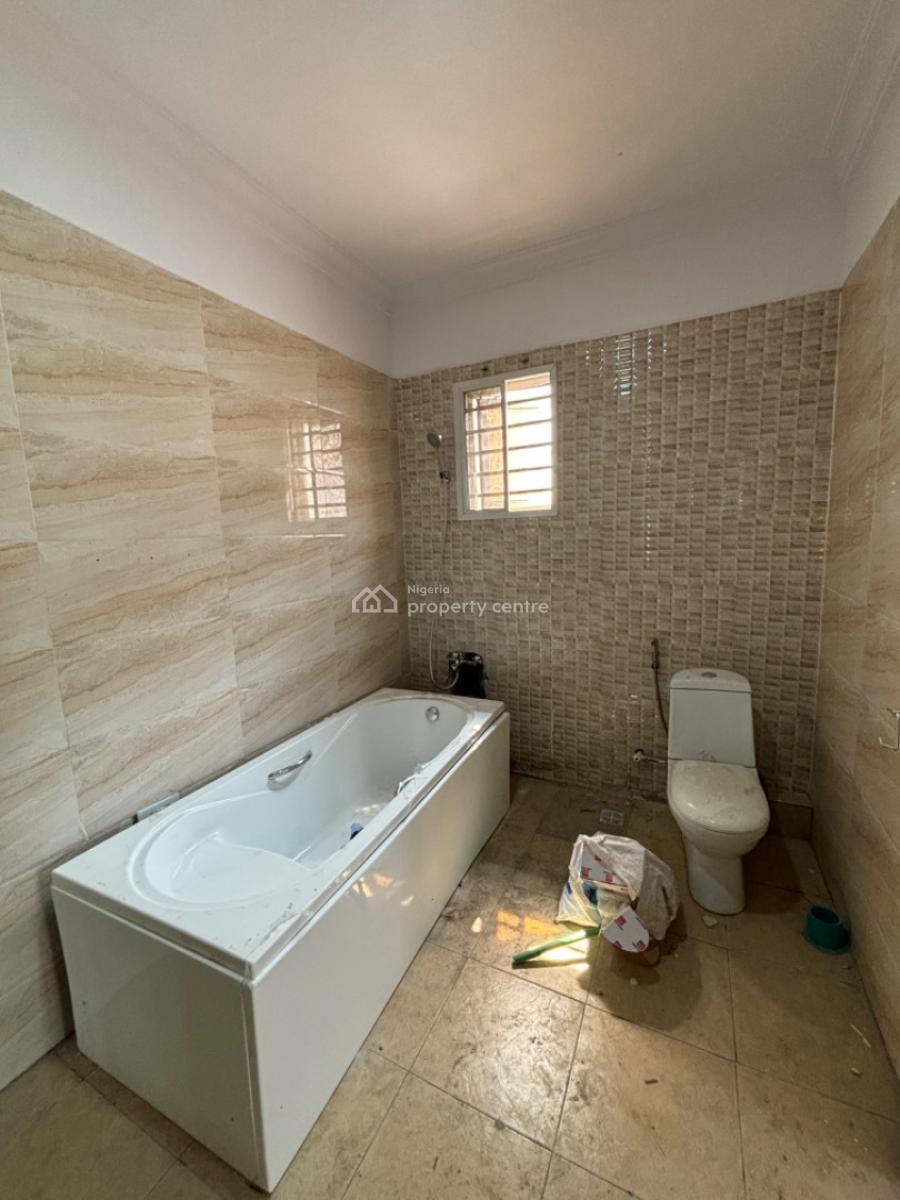 Very Spacious 5 Bedroom Semi-detached House with 2 Rooms Bq, Lekki Phase 1, Lekki, Lagos, Semi-detached Duplex for Rent