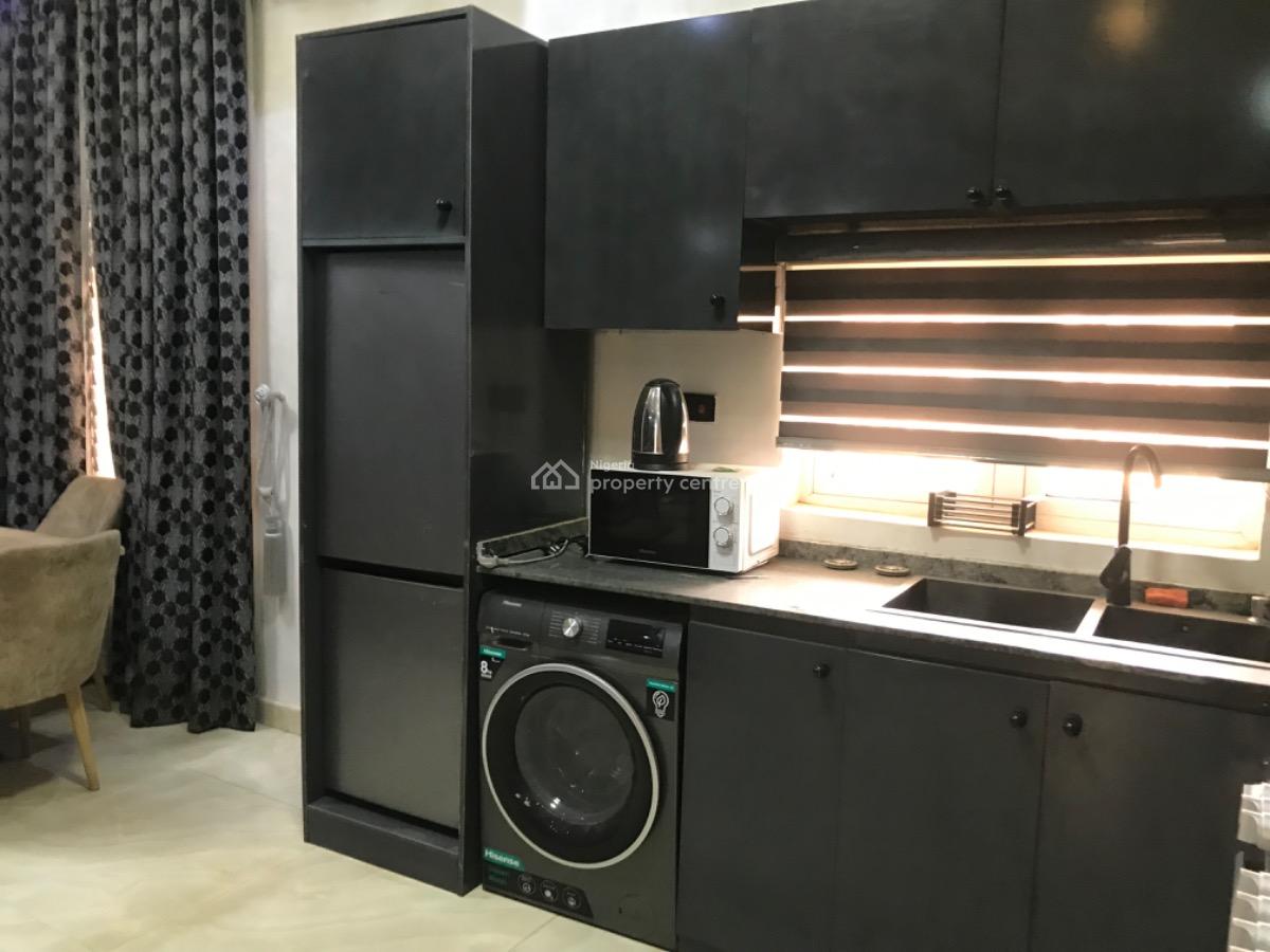 Beautiful 2 Bedrooms Spacious Serviced & Furnished Apartment & Inverter, Mabushi, Abuja, Flat / Apartment for Rent