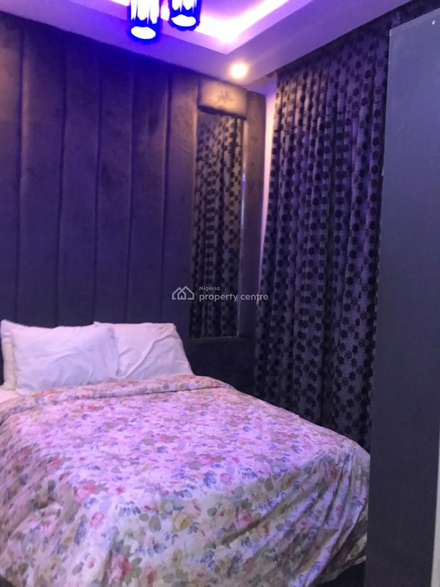 Beautiful 2 Bedrooms Spacious Serviced & Furnished Apartment & Inverter, Mabushi, Abuja, Flat / Apartment for Rent