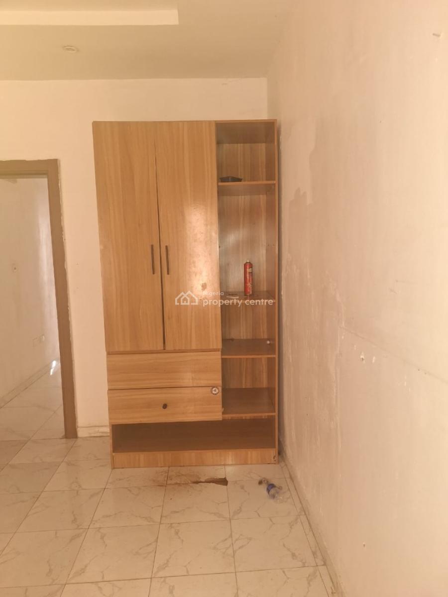 Well Maintained Spacious 3 Bedrooms Terraced Duplex, Ikota, Lekki, Lagos, Terraced Duplex for Rent