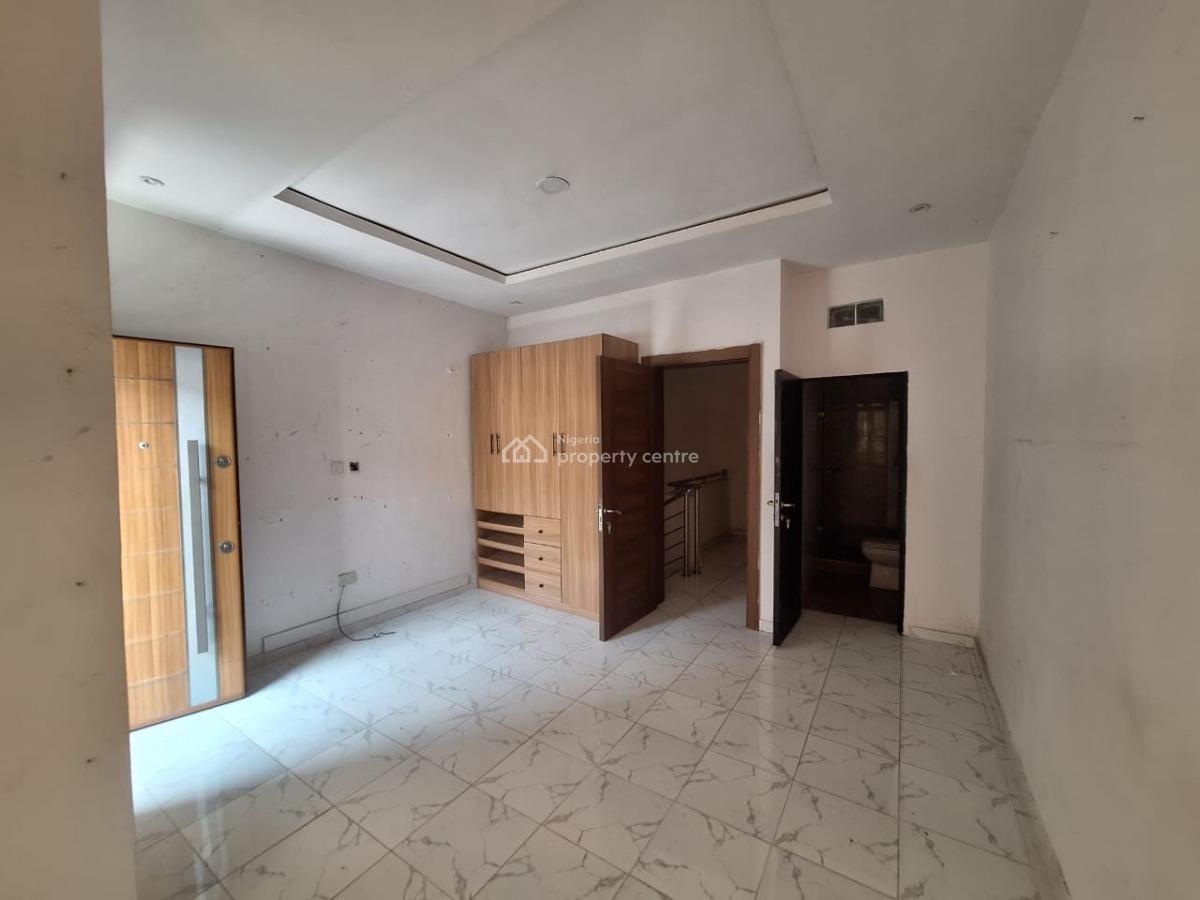 Well Maintained Spacious 3 Bedrooms Terraced Duplex, Ikota, Lekki, Lagos, Terraced Duplex for Rent