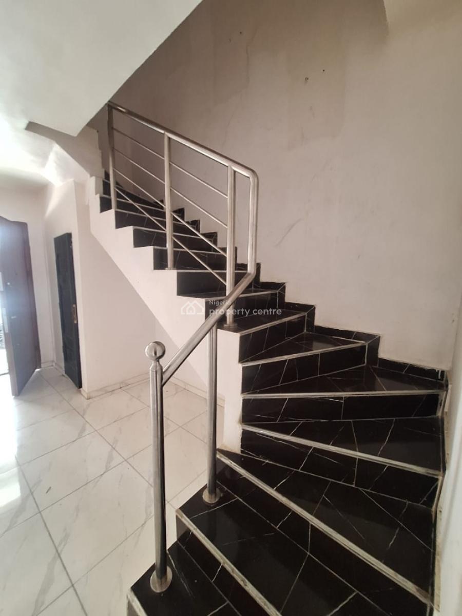 Well Maintained Spacious 3 Bedrooms Terraced Duplex, Ikota, Lekki, Lagos, Terraced Duplex for Rent