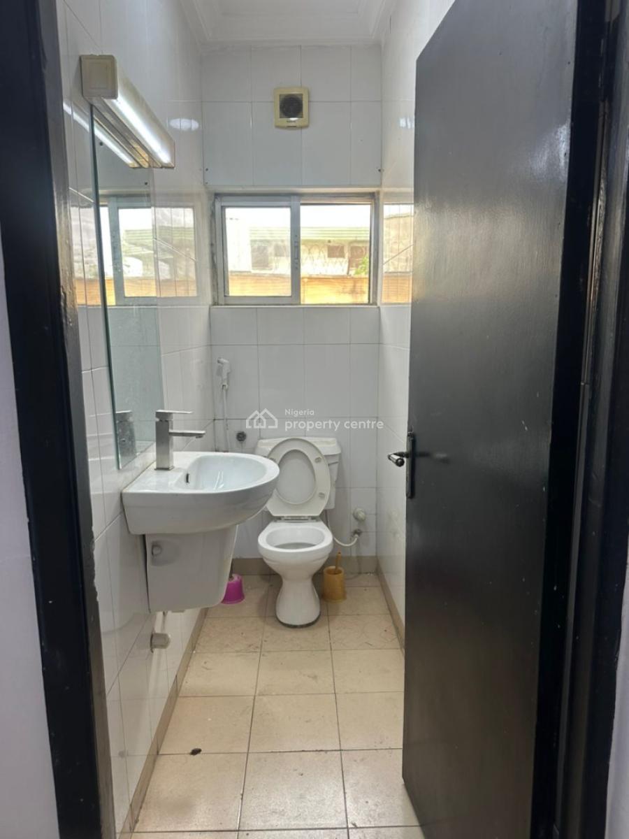 3 Bedroom Apartment with Bq, Adeniyi Jones, Ikeja, Lagos, Flat / Apartment for Rent