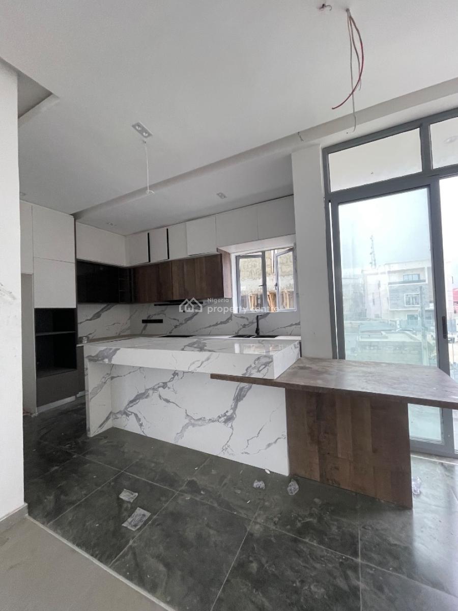 4 Bedroom Terrace Duplex, Lekki Phase 1, Lekki, Lagos, House for Sale