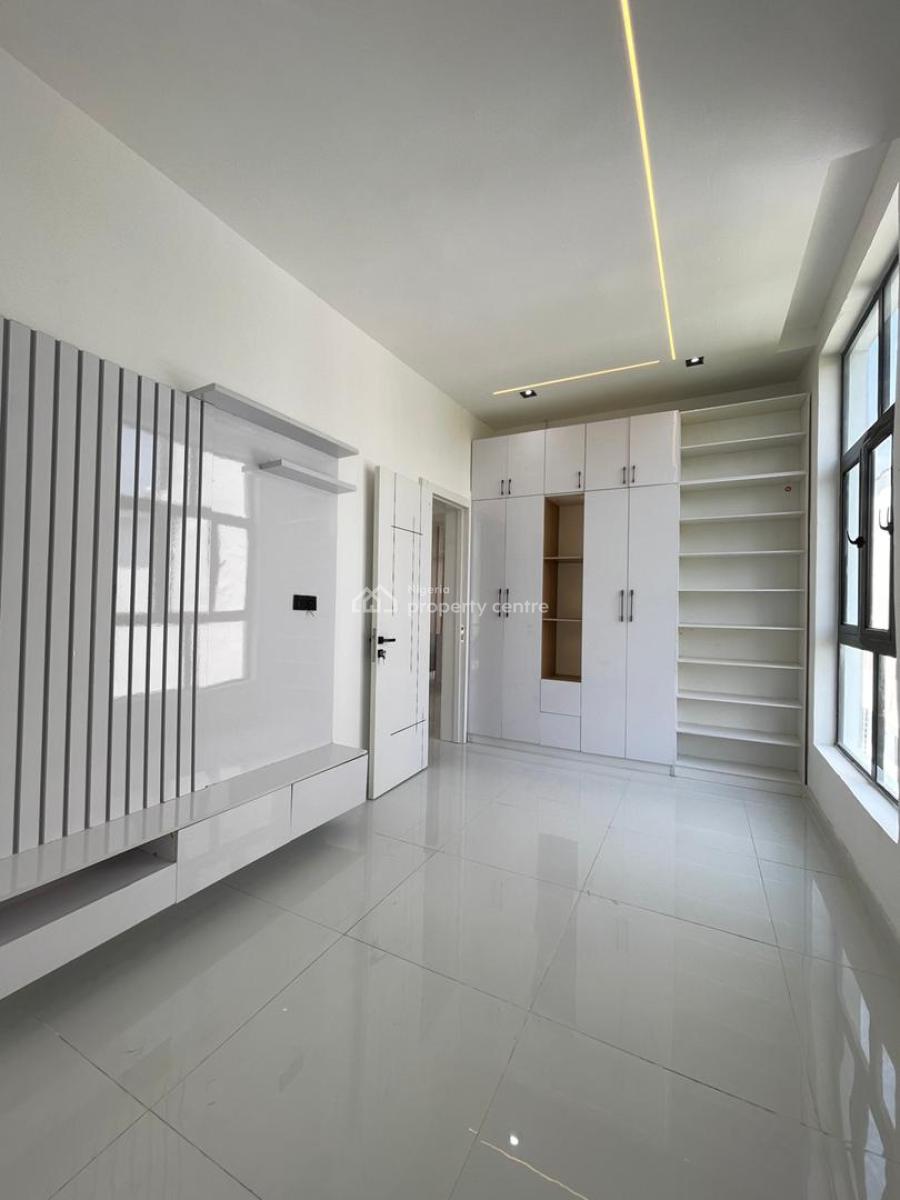 5 Bedroom with Pool, Ikota, Lekki, Lagos, Detached Duplex for Sale