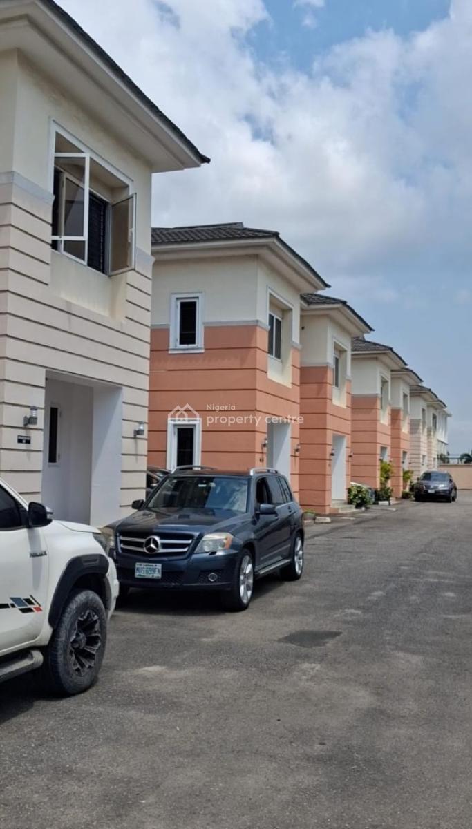 4-bedroom Duplex with 2-room Bq, Lekki Phase 1, Lekki, Lagos, Semi-detached Duplex for Rent