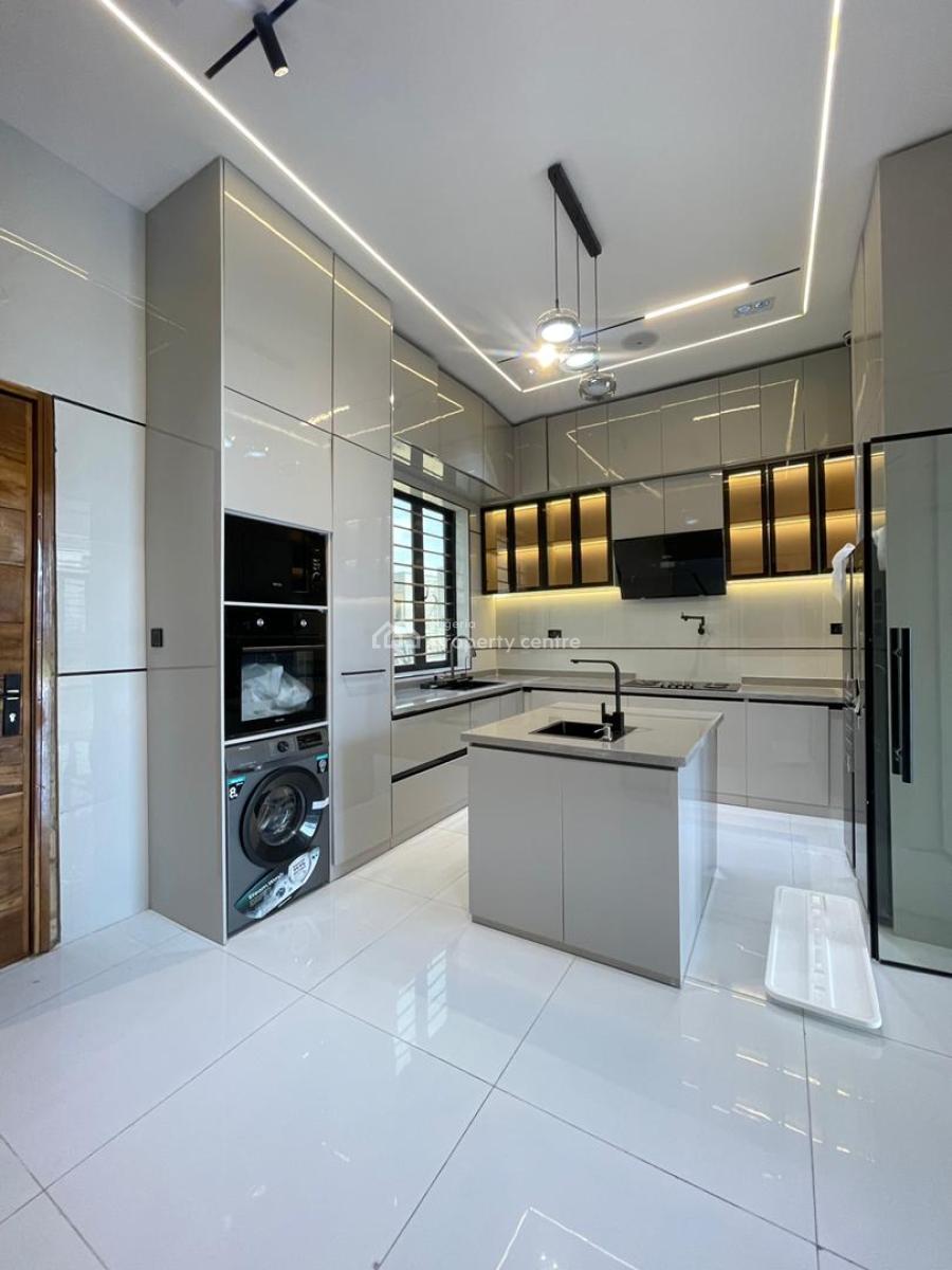 Beautifull 5 Bedroom with Pool, 2nd Tollgate, Lekki, Lagos, Detached Duplex for Sale