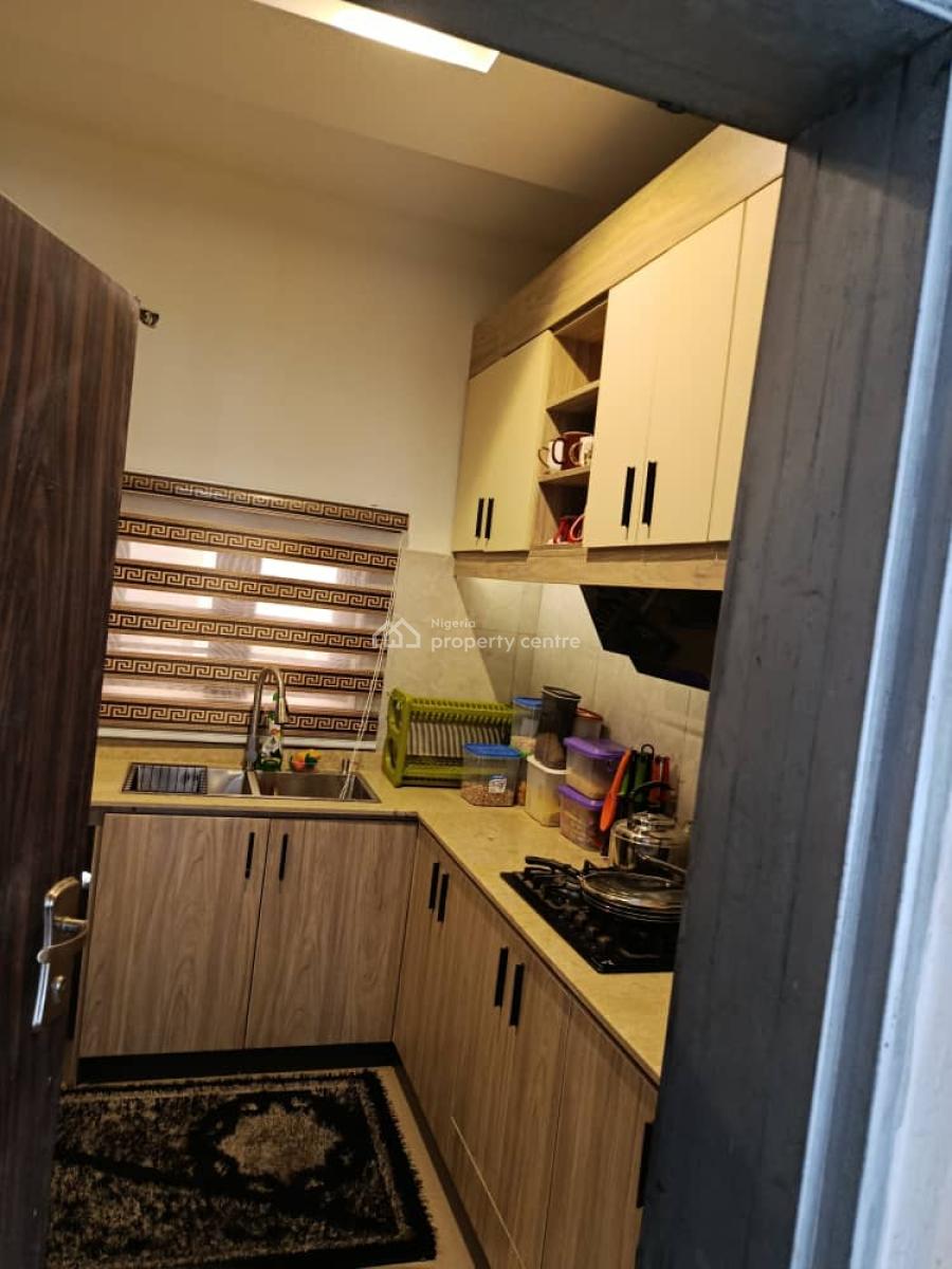 3 Bedroom with Bq, Mpape, Maitama 2, Maitama District, Abuja, Block of Flats for Sale