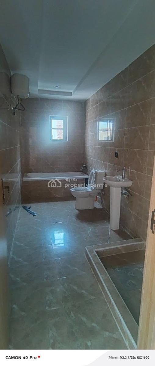 Commercial Building, Close to The Express, in Agungi Road, Agungi, Lekki, Lagos, Factory for Rent