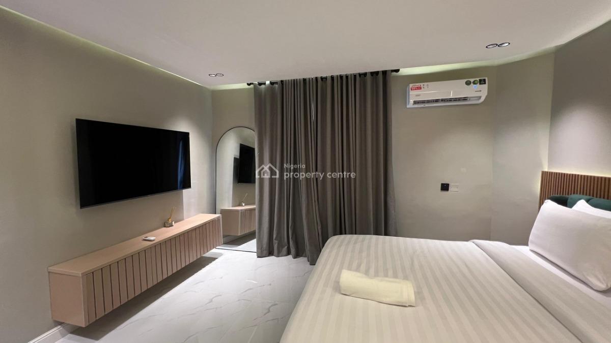 Stunning 2 Bedroom Apartment with Pool, Balconies & Top-tier Service, Off Ligali Ayorinde Street, Oniru, Victoria Island (vi), Lagos, Flat / Apartment Short Let