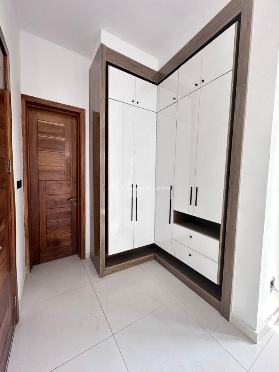 Family Oriented Contemporary 5 Bedroom Detached Home, Ikota, Lekki, Lagos, Detached Duplex for Sale