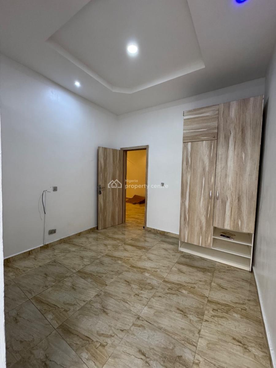 Self Contain, Royal Pine Estate, Lekki Expressway, Lekki, Lagos, Self Contain (single Rooms) for Rent